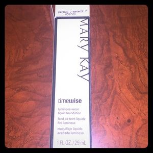 Timewise liquid foundation